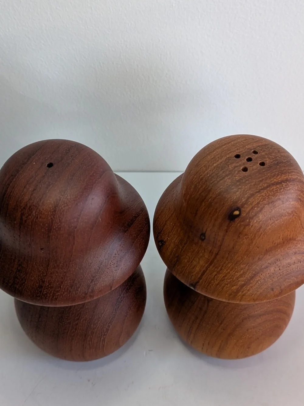 Merry Mushroom Wooden Salt & Pepper Shaker set Arnels MCM kitchen Decor